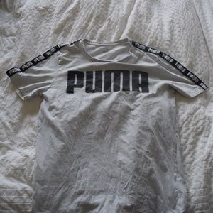 Matching Puma T-Shirt and Sweatpants both size M
